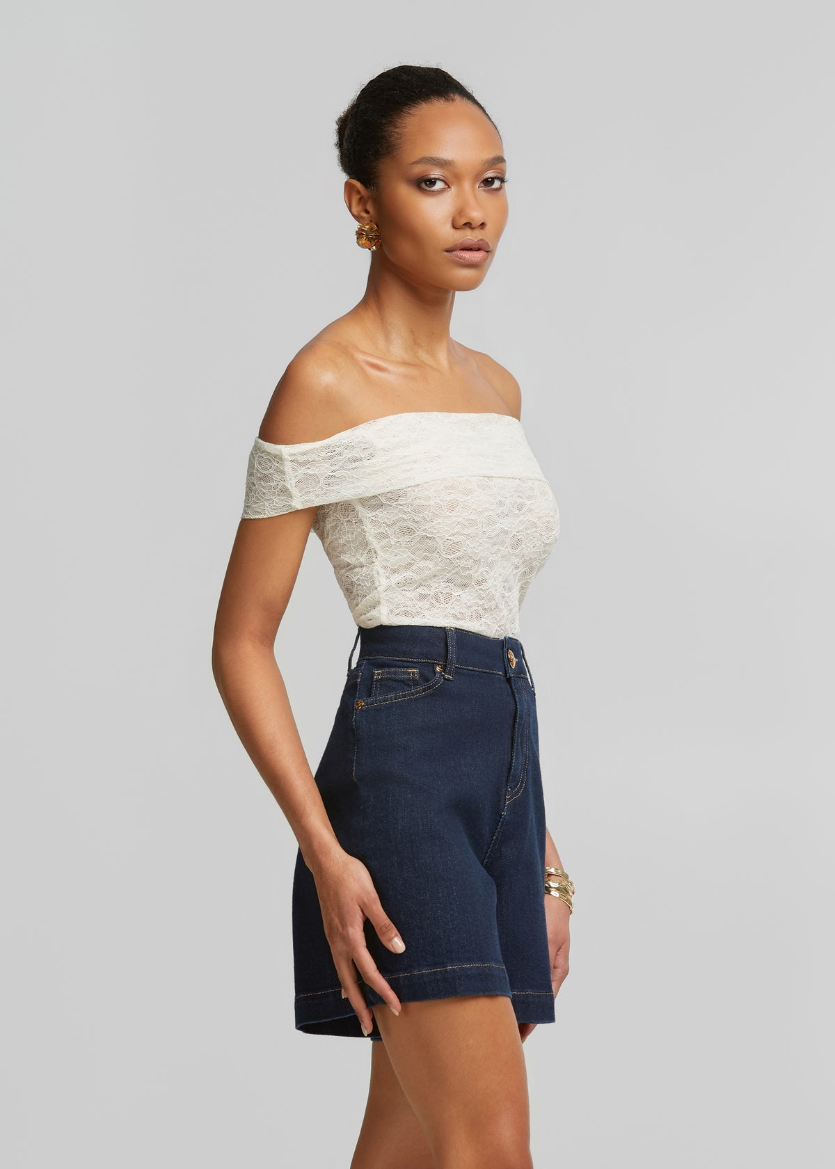 Off shoulder μπλούζα από δαντέλα