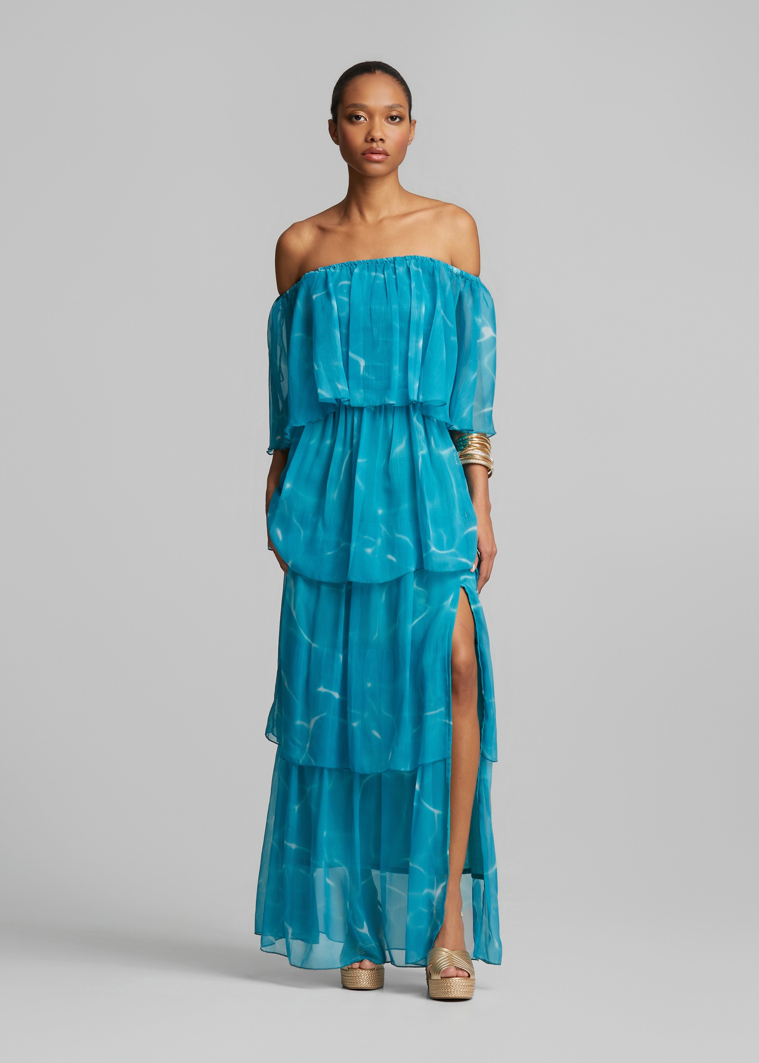 Μάξι off shoulder φόρεμα με βολάν