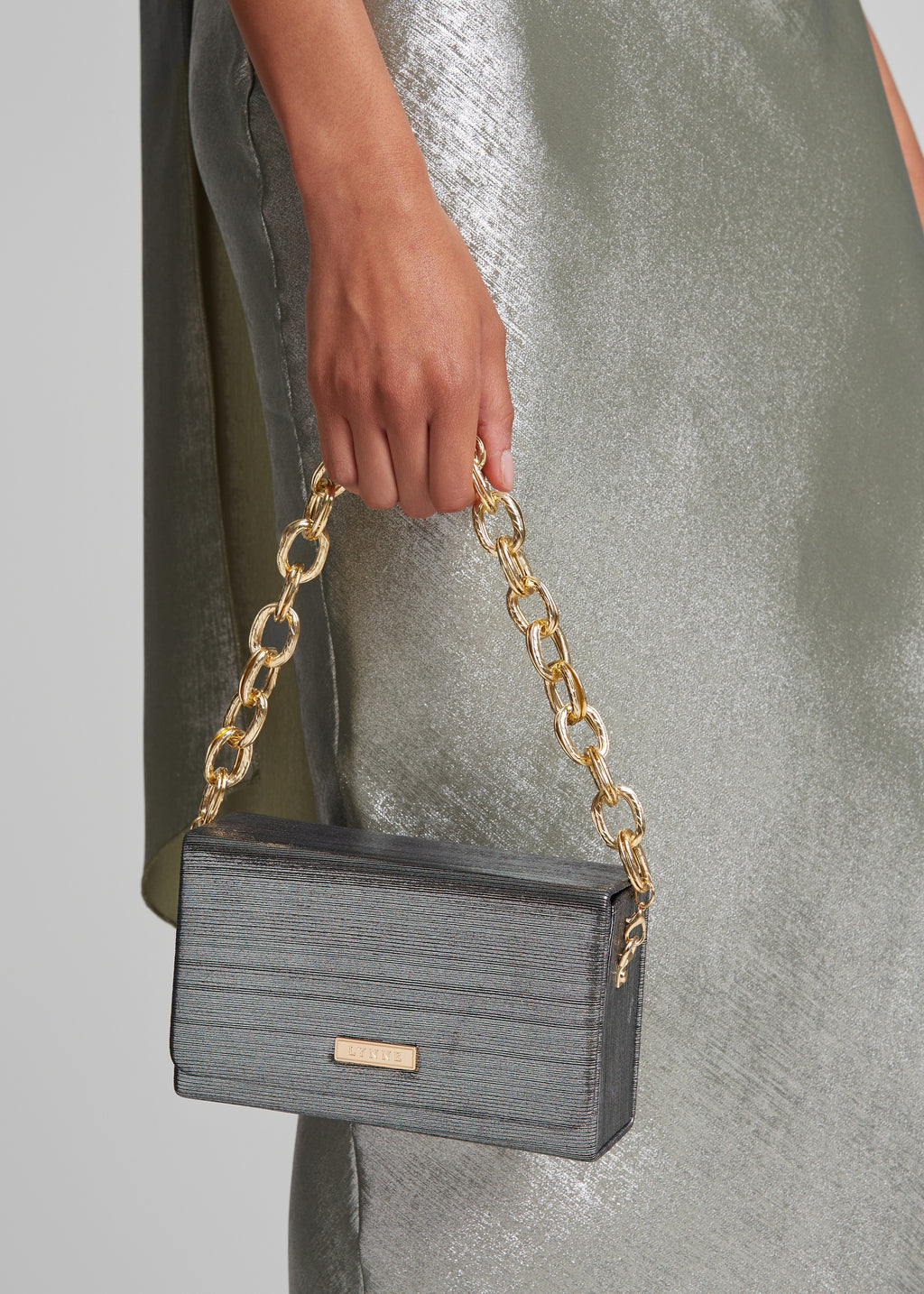 Μεταλλιζέ clutch τσαντάκι με αλυσίδα