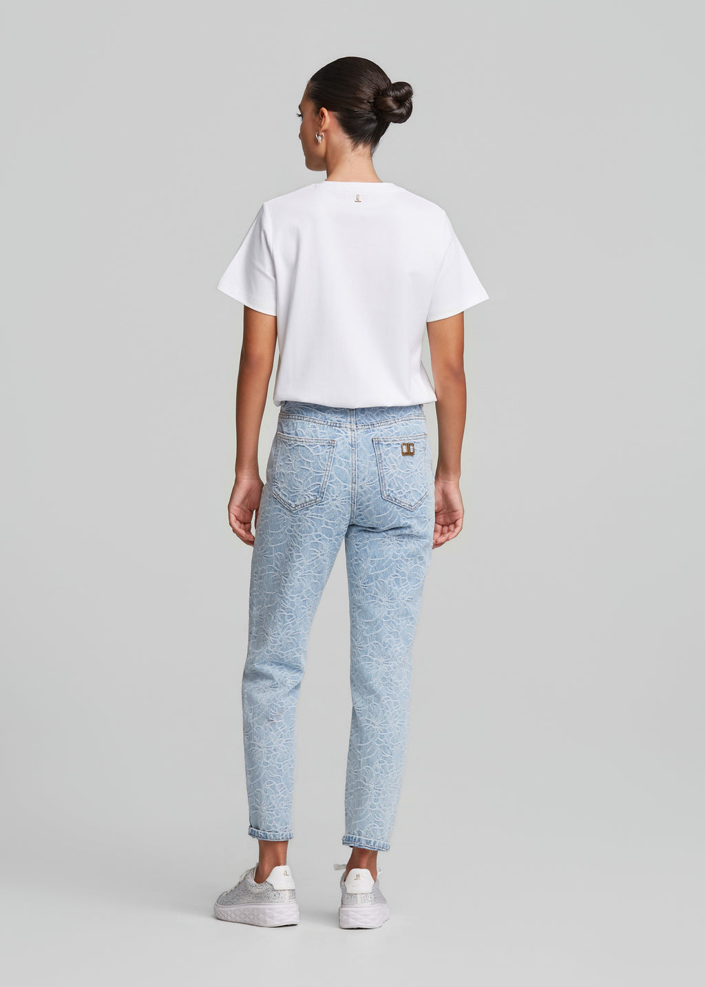 Μπλούζα με cut out με στρας